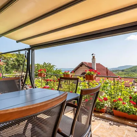 Horizon - Spacious Sea View House With 6 Bedrooms In וילה