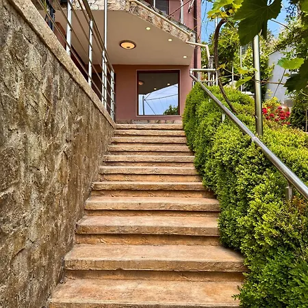 Horizon - Spacious Sea View House With 6 Bedrooms In בלצ'יק